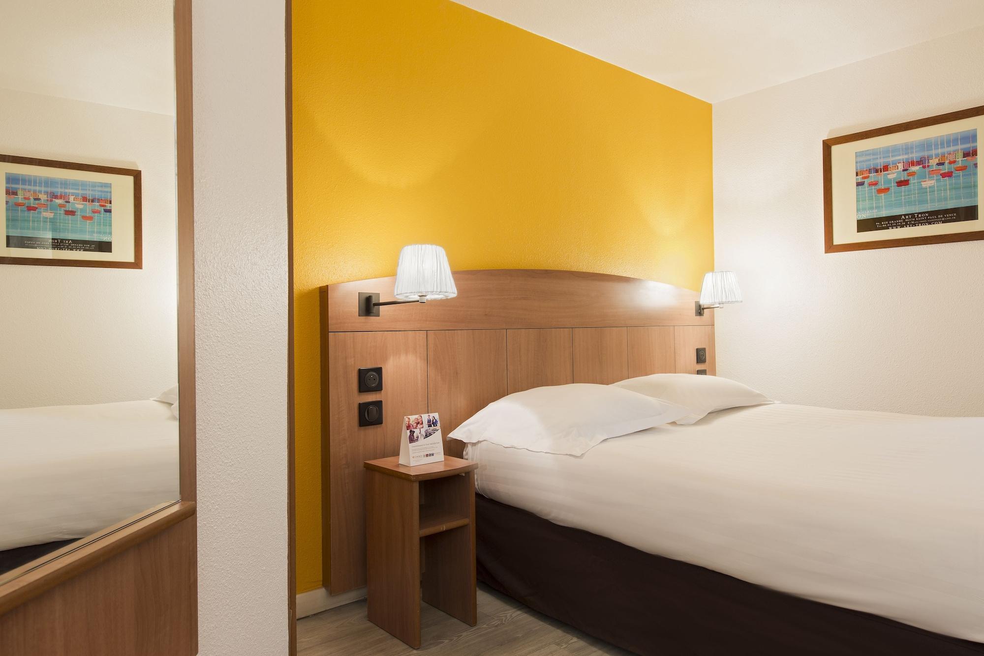 Comfort Hotel Grenoble Meylan Eksteriør billede